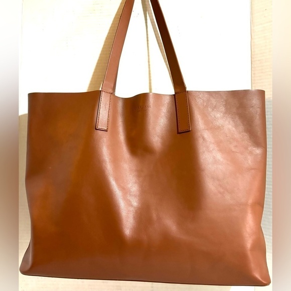 Everlane Handbags - Everane brown leather tote handbag